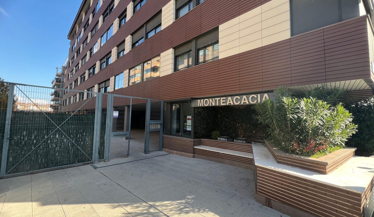 Entrada Urbanizacion Monteacacia